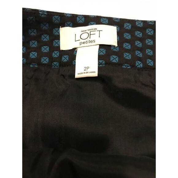 Ann Taylor Loft Women's Skirt Petites Black W/ Teal Textured Detail Size 2P NWOT - Picture 3 of 5
